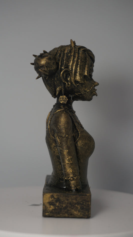 Frankenstein Girl Will seem strangely.. Statue