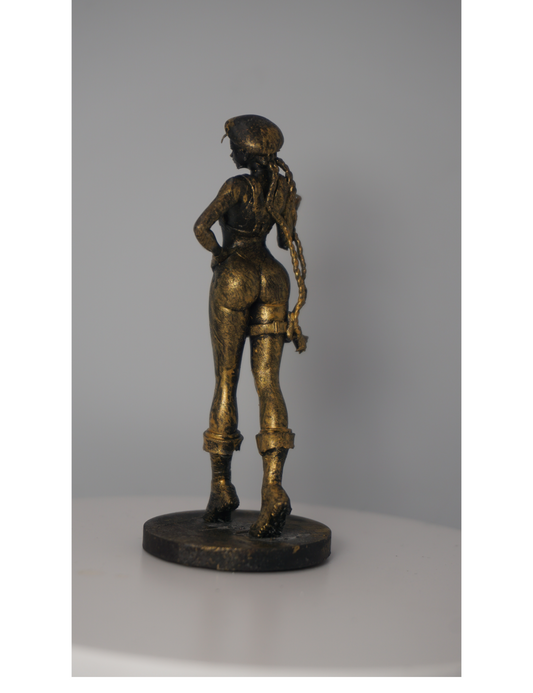 Cammy the fighter Statue