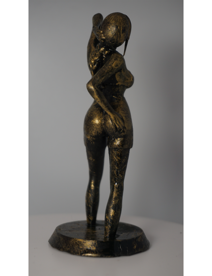 Anime Makima Statue