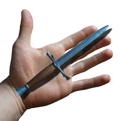 Mini The dagger Miniature Format