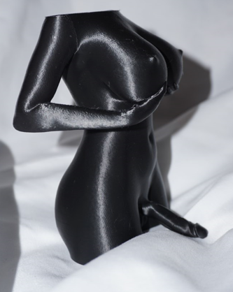 Androgynous, Presentation - Sculpture and Tabletop Decoration Statue transgender