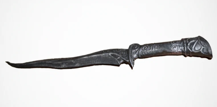 Ebony Dagger Mini