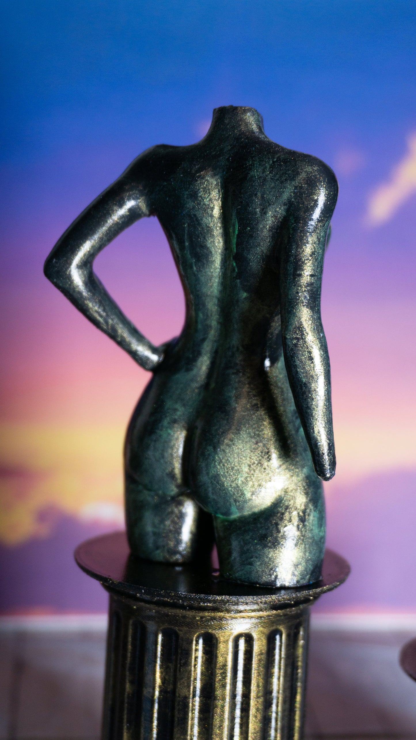 Female, Confidence - Sculpture, Statue, and Tabletop Decoration