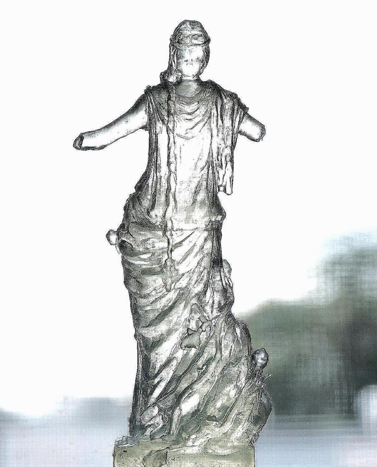 Crystal Clear Queen Marika of the Lands Between